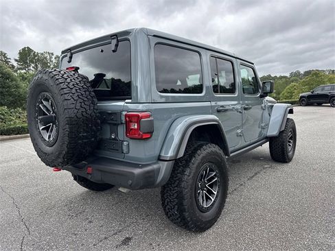 Used 2024 Jeep Wrangler Unlimited Rubicon image 5