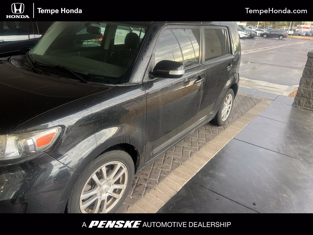 Used 2009 Scion xB FWD image 1