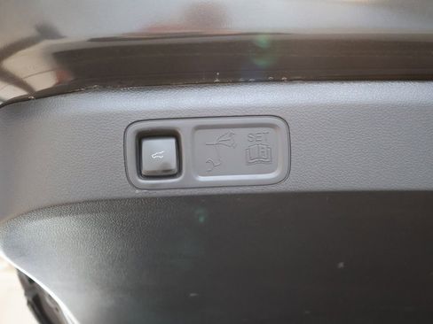 Used 2024 Ford Expedition Max Limited image 32