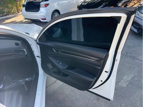 Used 2022 Honda Accord Sport image 10