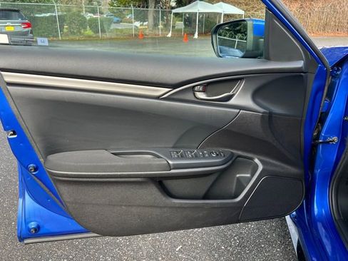 Used 2018 Honda Civic Sport image 17