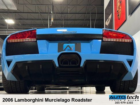 Used 2006 Lamborghini Murcielago Roadster AWD/4WD image 6