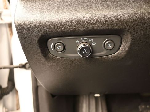 Used 2019 Chevrolet Traverse RS image 32