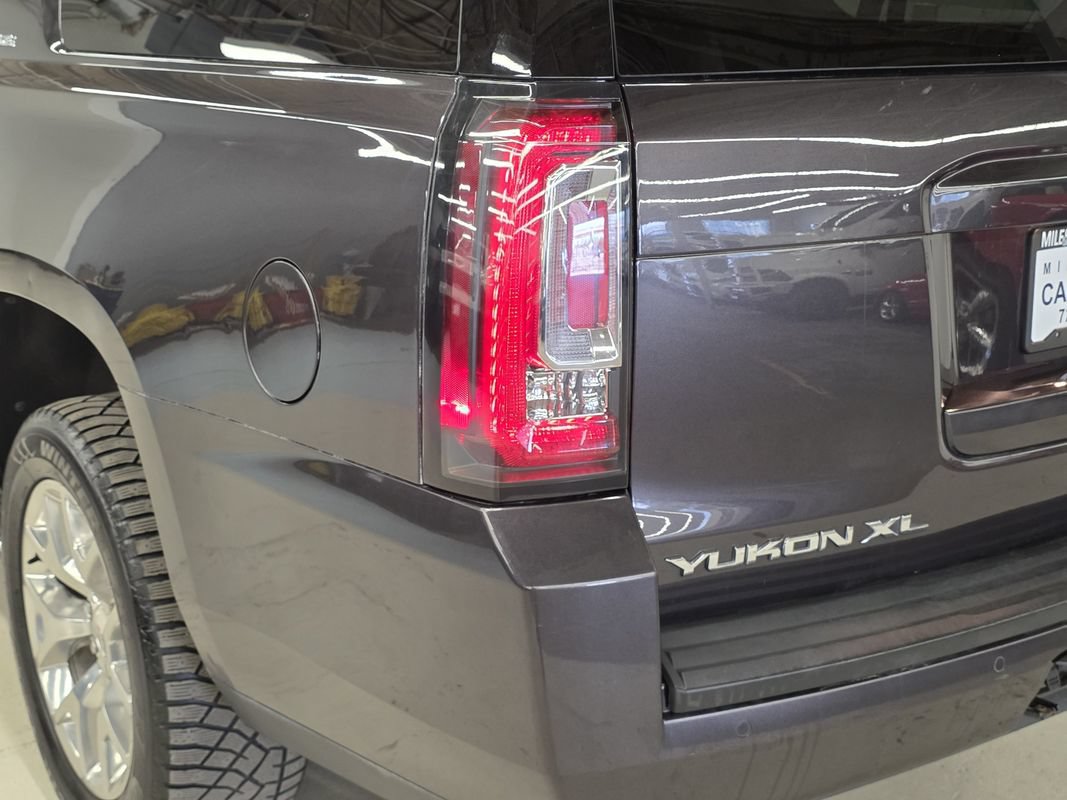 Used 2017 GMC Yukon XL SLE AWD/4WD image 58