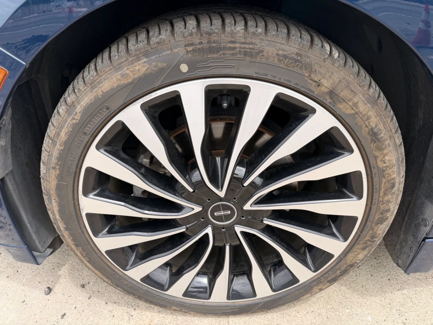 Used 2018 Lincoln MKZ Black Label w/ Technology Package FWD image 28