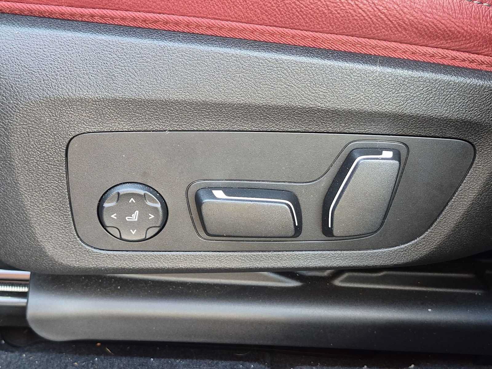 Used 2024 BMW X3 xDrive30i w/ Premium Package AWD/4WD image 18
