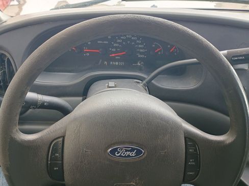 Used 2006 Ford E-350 and Econoline 350 Super Duty image 12
