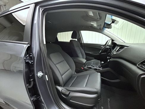 Used 2017 Hyundai Tucson SE w/ SE Popular Package 02 AWD/4WD image 15