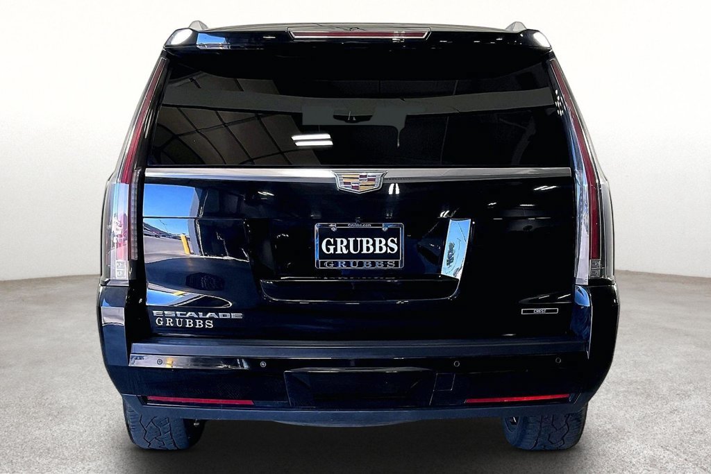 Used 2016 Cadillac Escalade Platinum AWD/4WD image 5