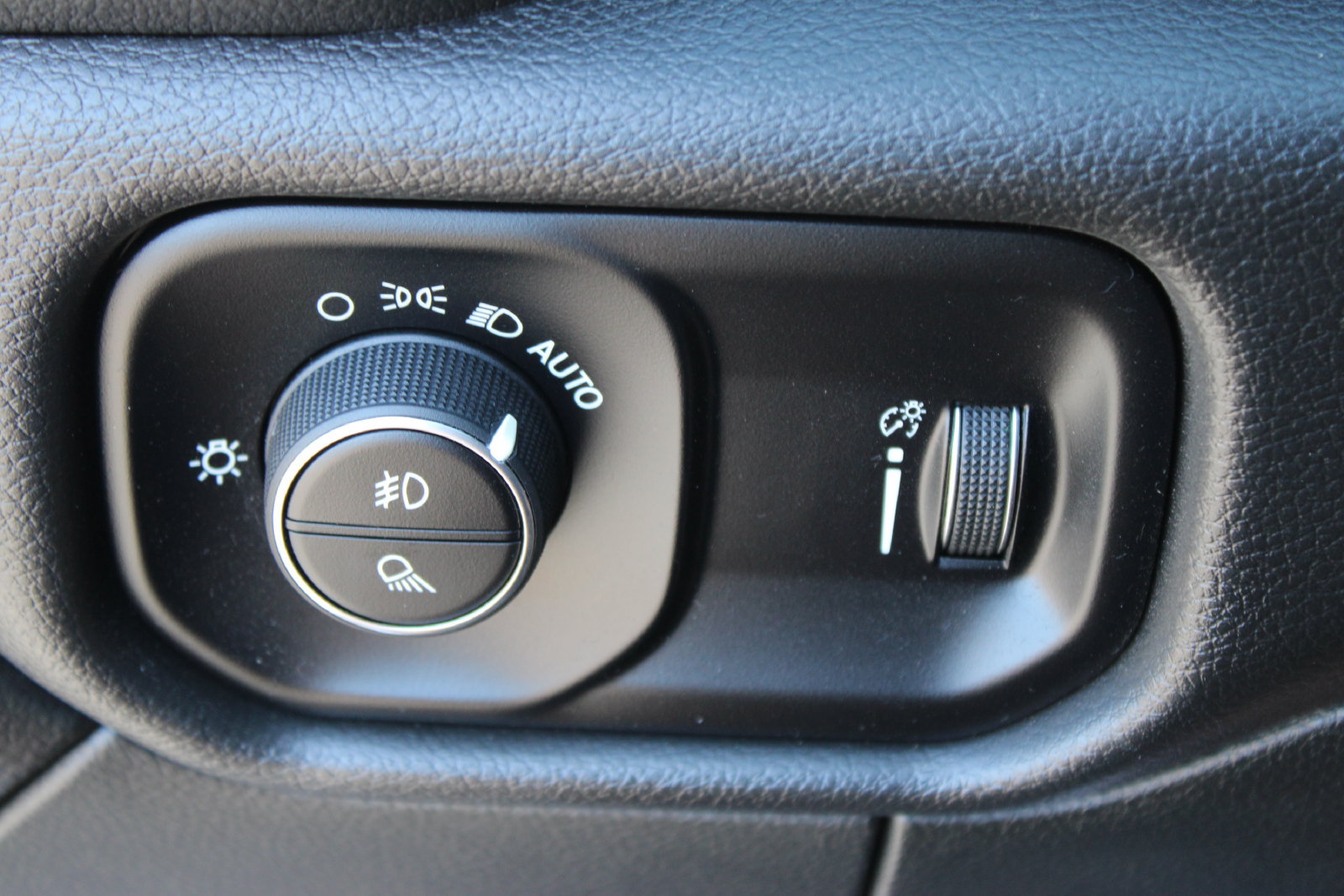 Used 2025 RAM 2500 Tradesman AWD/4WD image 21