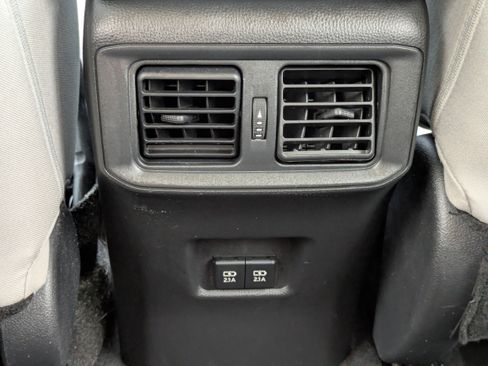 Used 2021 Toyota RAV4 XLE w/ Convenience Package FWD image 32