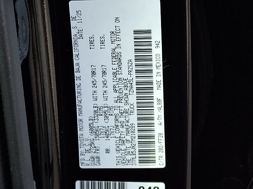 Certified 2026 Toyota Tacoma SR5 AWD/4WD image 30