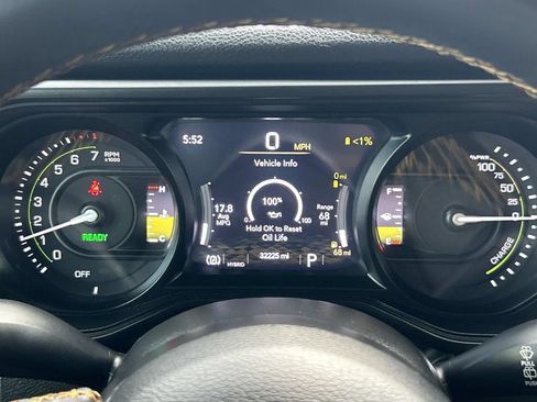 Used 2024 Jeep Wrangler Unlimited AWD/4WD image 44