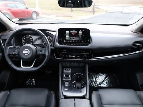 Used 2022 Nissan Rogue SL w/ SL Premium Package image 15