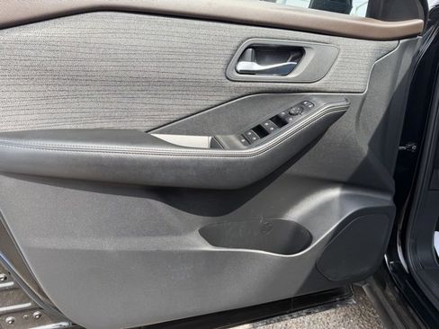 Certified 2023 Nissan Rogue SV image 11