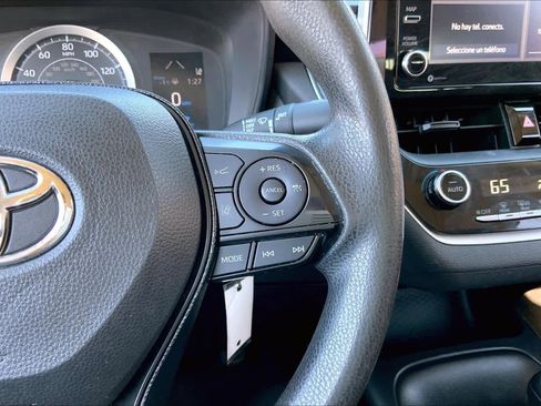 Used 2021 Toyota Corolla LE image 25