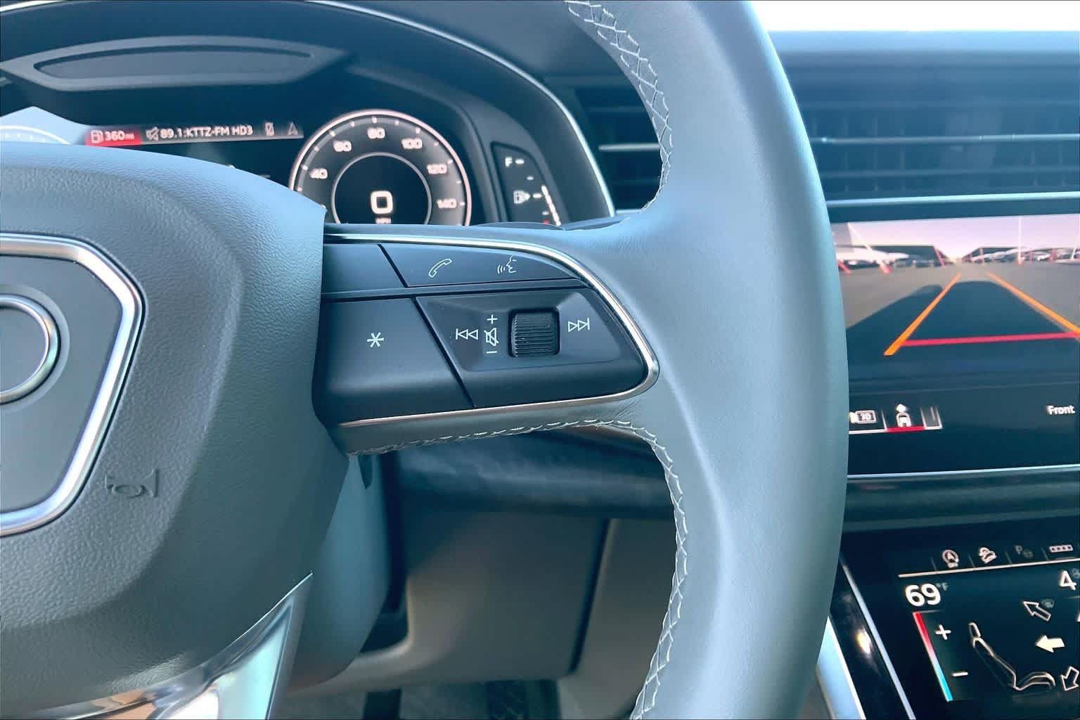 Used 2023 Audi Q8 Prestige w/ Prestige Package AWD/4WD image 25
