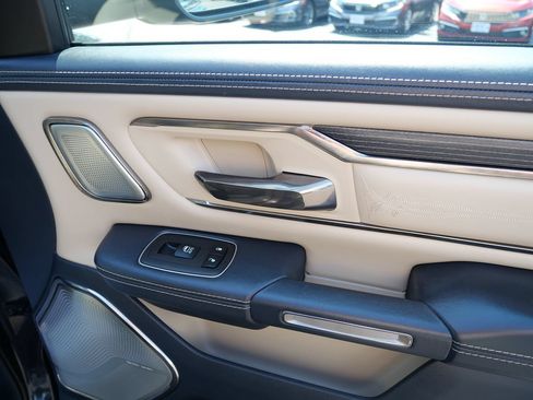 Used 2019 RAM 1500 Limited AWD/4WD image 21