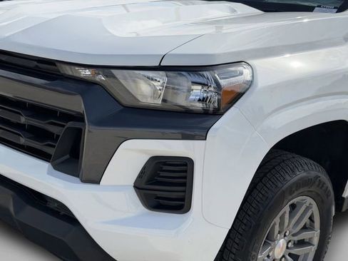 New 2025 Chevrolet Colorado LT image 14