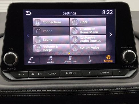 Used 2024 Nissan Rogue S AWD/4WD image 25