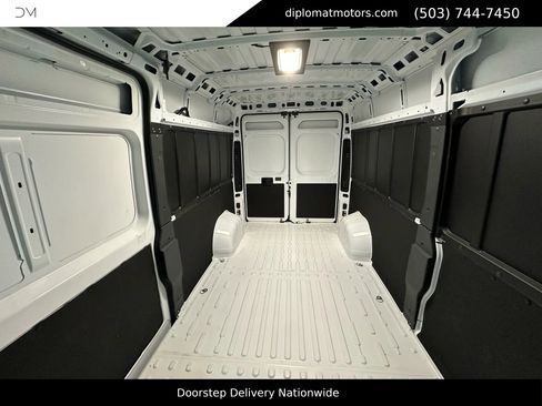 Used 2026 RAM ProMaster 2500 w/ Convenience Group image 36