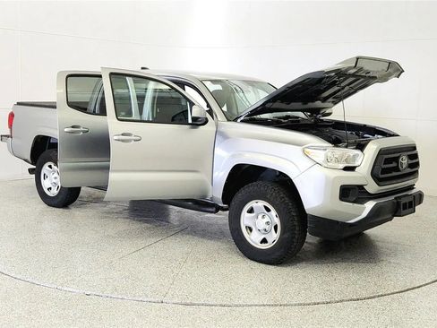 Used 2023 Toyota Tacoma SR AWD/4WD image 9