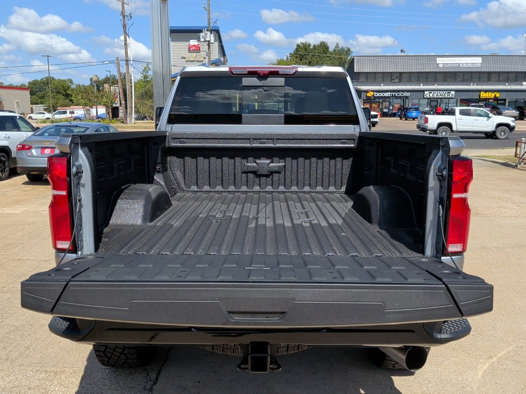 New 2026 Chevrolet Silverado 2500 ZR2 AWD/4WD image 42