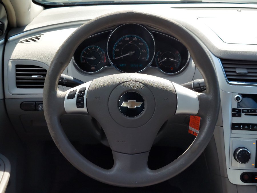 Used 2009 Chevrolet Malibu LS FWD image 12