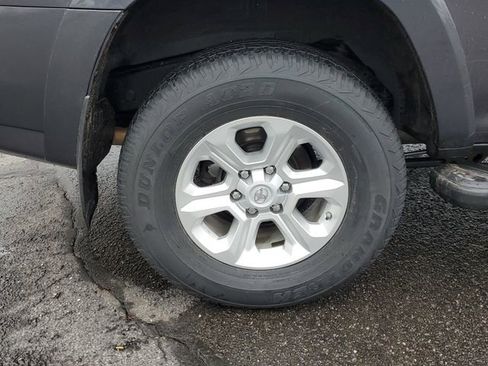 Used 2018 Toyota 4Runner SR5 Premium image 5