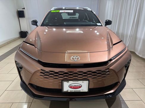 Certified 2026 Toyota Crown Signia AWD/4WD image 8