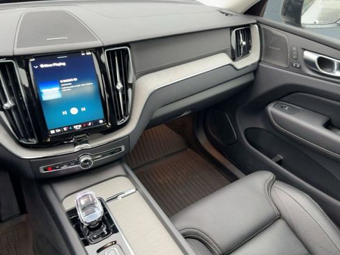 Certified 2025 Volvo XC60 T8 Ultra w/ Climate Package image 27