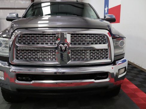 Used 2014 RAM 2500 Laramie w/ Convenience Group AWD/4WD image 18