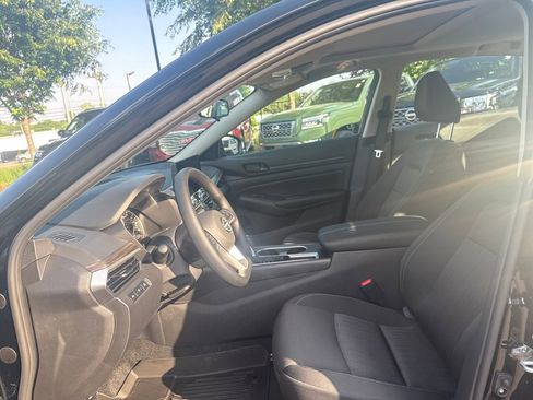 New 2026 Nissan Altima 2.5 SV w/ SV Special Edition Package FWD image 10