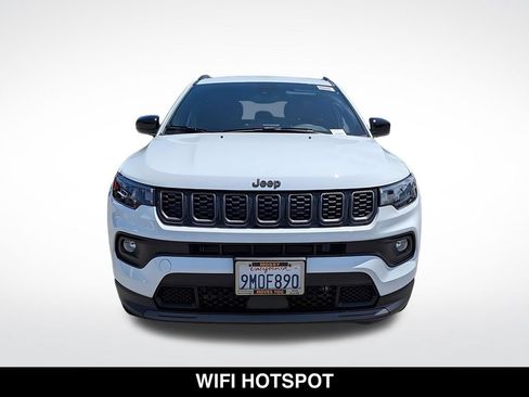 Used 2026 Jeep Compass Latitude AWD/4WD image 12