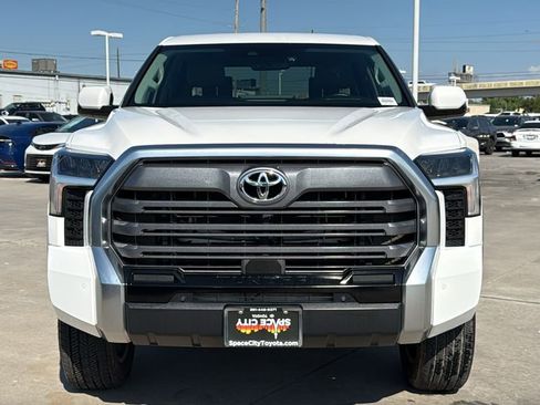 Used 2024 Toyota Tundra Limited w/ Power Package image 8