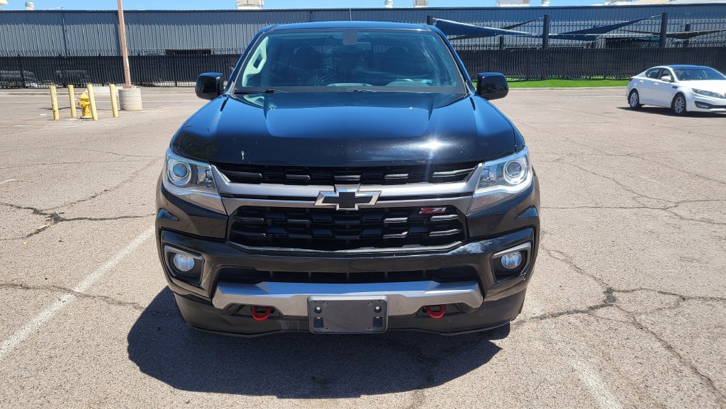 Used 2022 Chevrolet Colorado Z71 AWD/4WD image 3