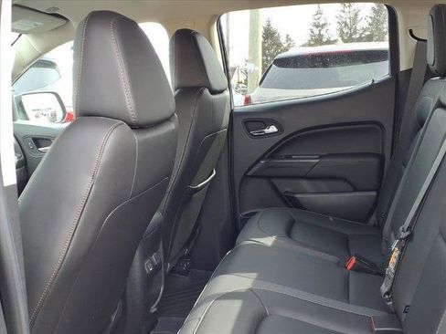 Certified 2022 GMC Canyon AT4 w/ Trailering Package image 11