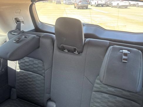 Used 2025 Nissan Pathfinder SV w/ SV Premium Package AWD/4WD image 37
