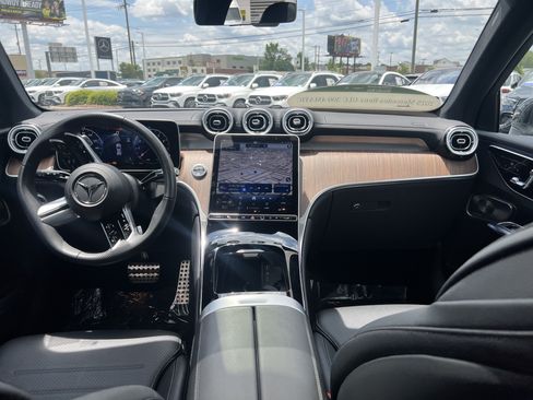 Certified 2025 Mercedes-Benz GLC 300 4MATIC image 58