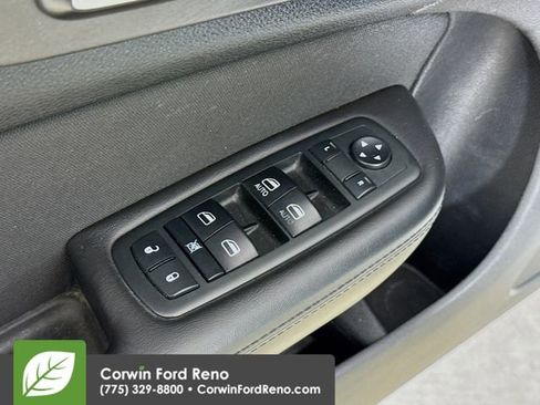 Used 2015 Chrysler 200 Limited w/ Convenience Group image 17