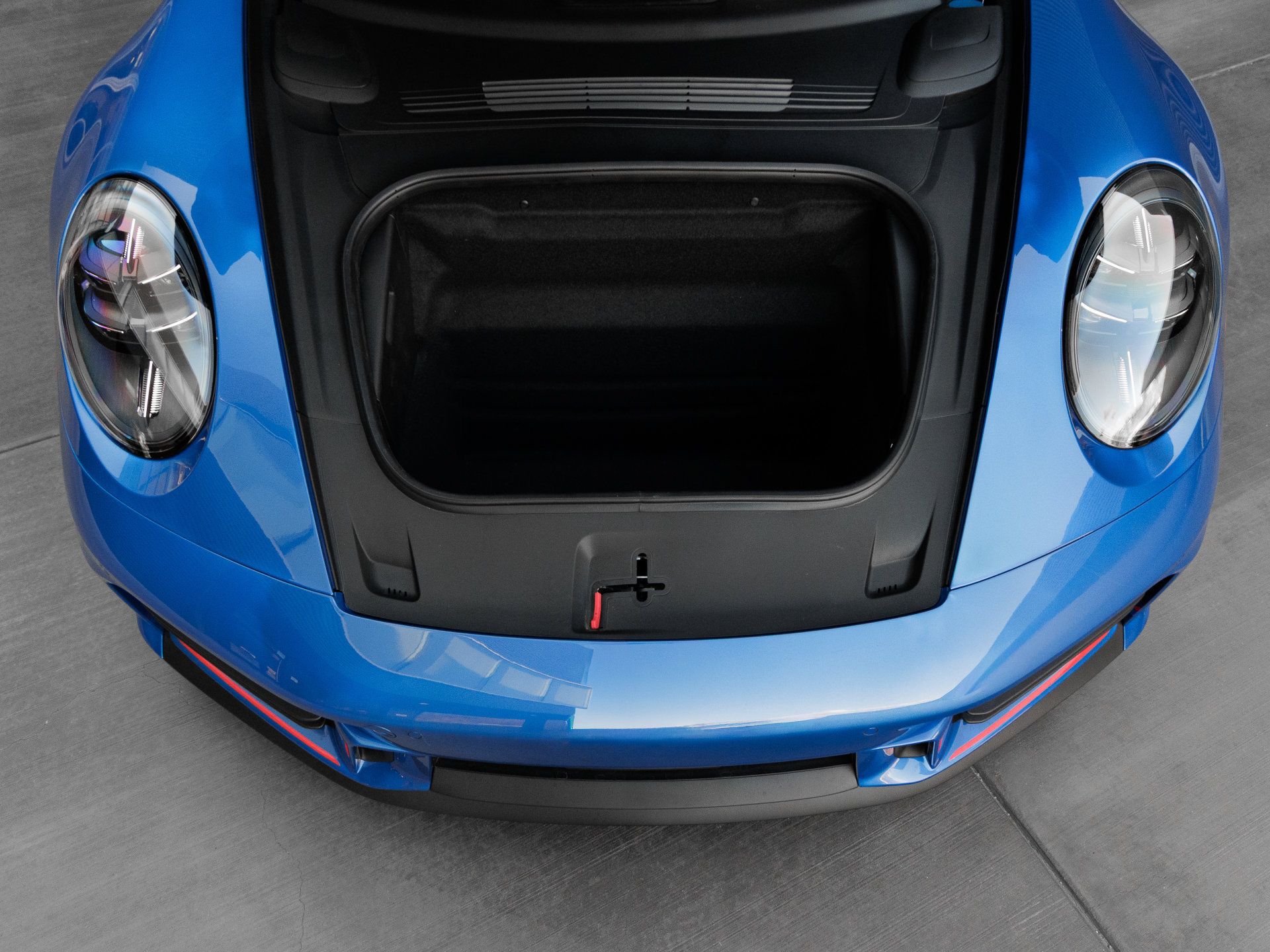 Used 2026 Porsche 911 Carrera T RWD image 50
