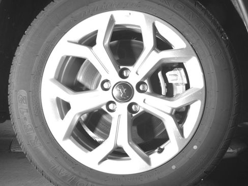 Used 2025 Jeep Compass Latitude image 13