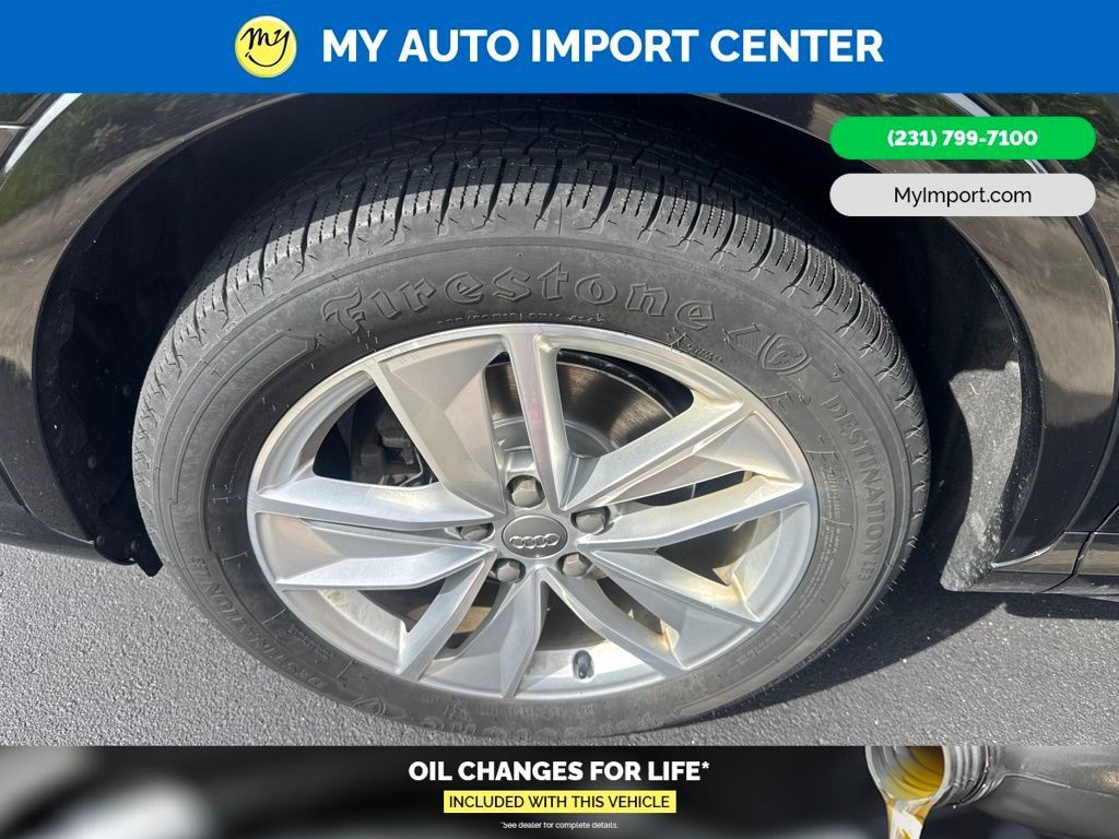 Used 2018 Audi Q3 2.0T Premium w/ Convenience Package AWD/4WD image 9