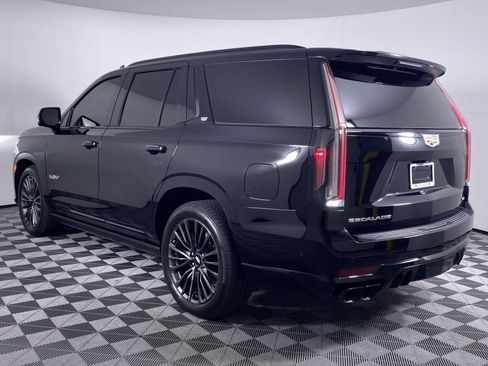 Certified 2024 Cadillac Escalade V w/ Heavy-Duty Trailer Package AWD/4WD image 21