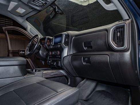 Used 2021 Chevrolet Silverado 2500 LTZ w/ LTZ Plus Package image 20