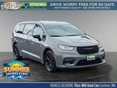Used 2023 Chrysler Pacifica Touring-L w/ S Appearance Package