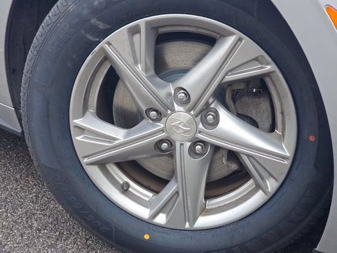 Used 2021 Hyundai Sonata SE FWD image 6
