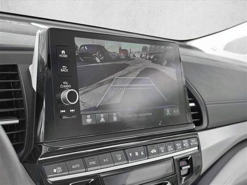 Used 2025 Honda Odyssey EX-L image 15