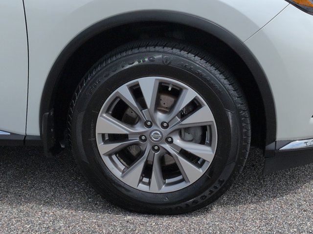 Used 2018 Nissan Murano SL w/ Moonroof Package AWD/4WD image 12