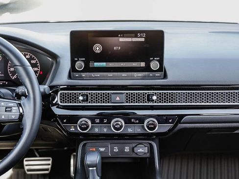 Used 2025 Honda Civic Sport image 13